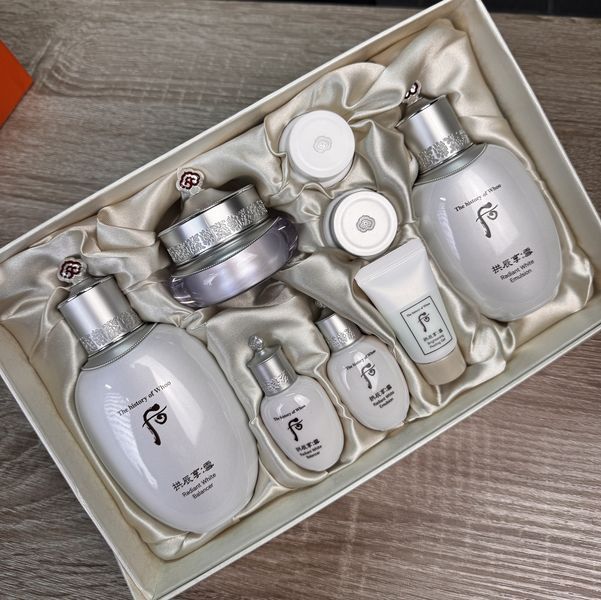 The History of Whoo Gongjinhyang Seol Radiant White 3 pcs Special Set